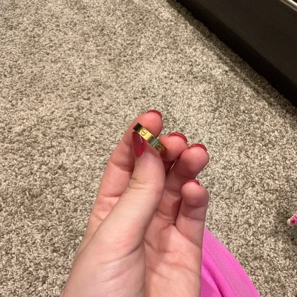 Gold Ring LOVE Size 6 - Picture 2 of 4